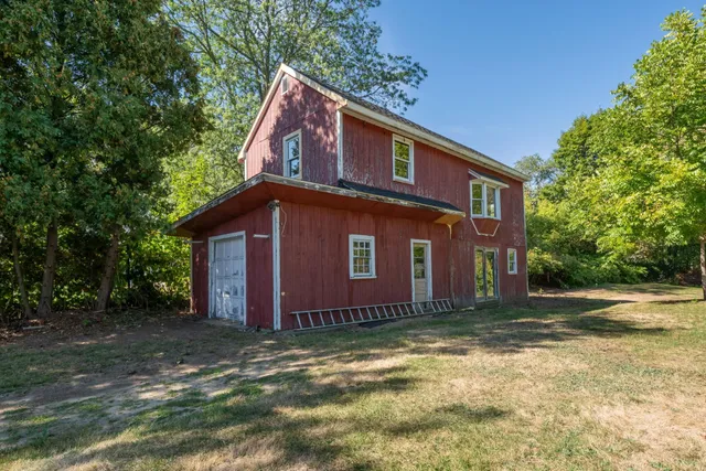 $465,000 | 126 Cohas Avenue, Manchester, NH 03109