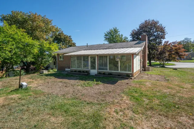 $465,000 | 126 Cohas Avenue, Manchester, NH 03109