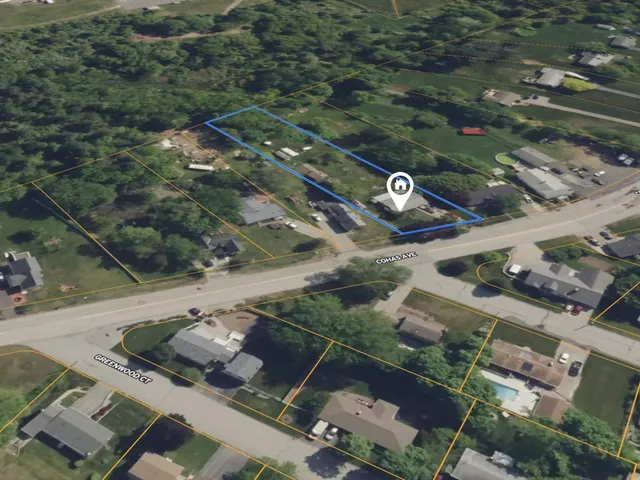 $465,000 | 126 Cohas Avenue, Manchester, NH 03109