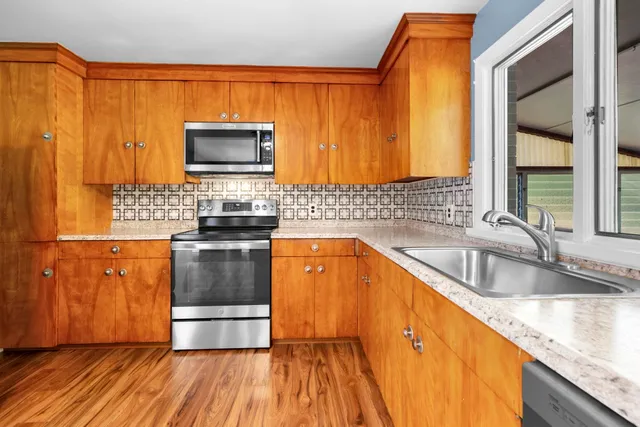 $465,000 | 126 Cohas Avenue, Manchester, NH 03109