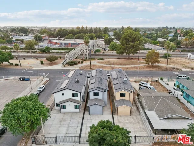 $998,800 | 10422 Graham Avenue, Los Angeles, CA 90002