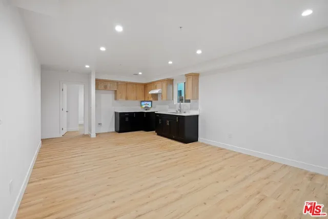$998,800 | 10422 Graham Avenue, Los Angeles, CA 90002