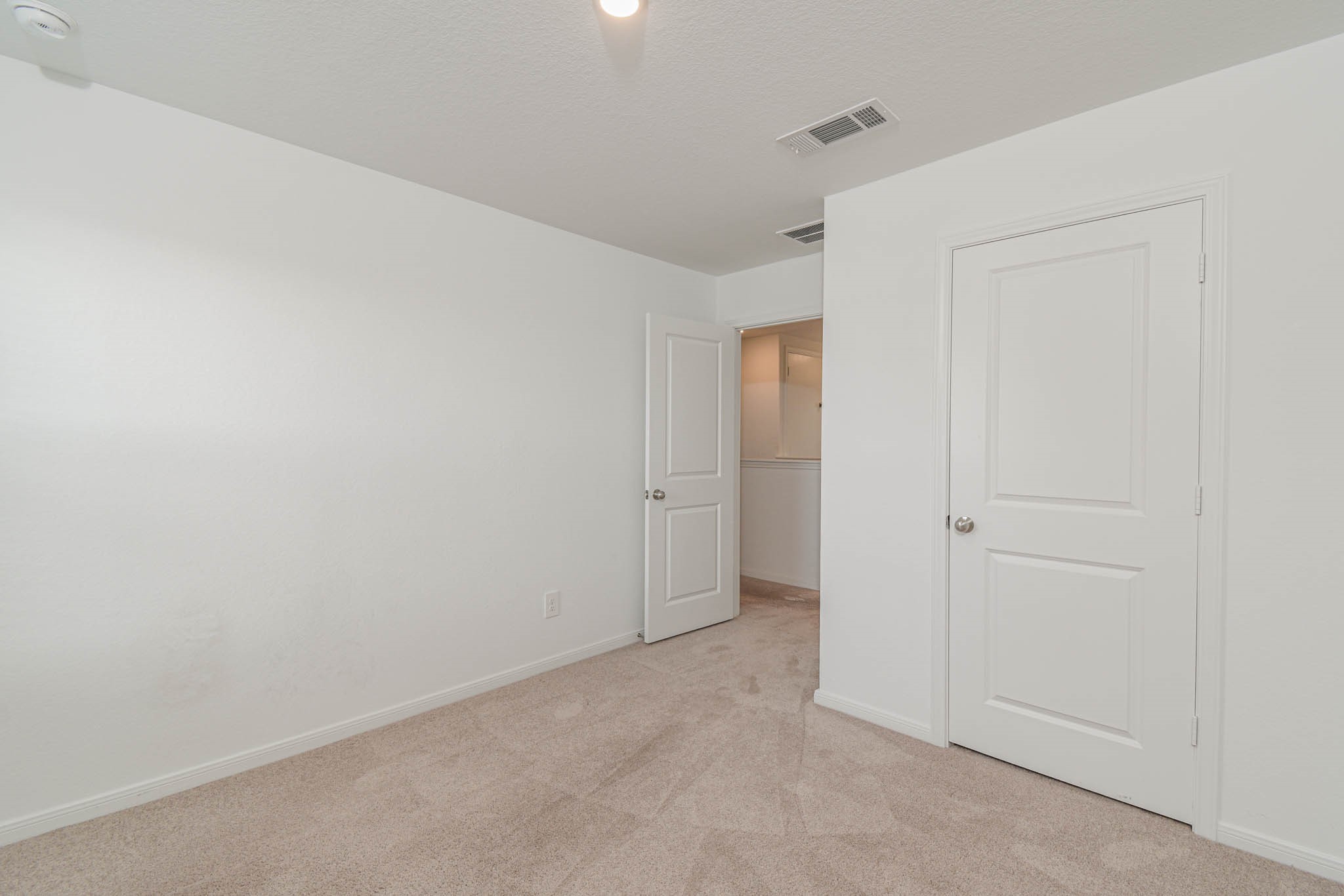 5727 Finely Run Street Spring, TX 77373 - Photo 18 of 26 a view of an empty room