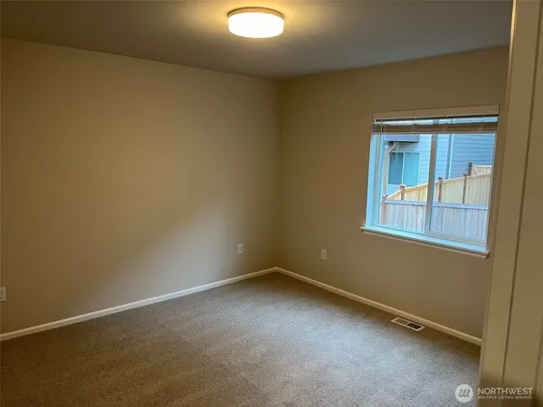 $3,899 | 949 121st Avenue Southeast, Lake Stevens, WA 98258
