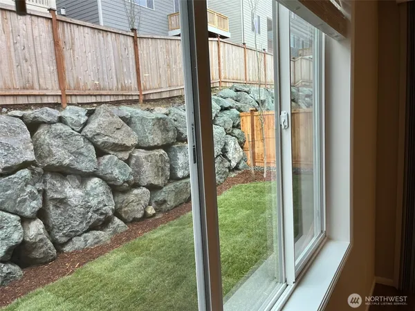 $3,899 | 949 121st Avenue Southeast, Lake Stevens, WA 98258