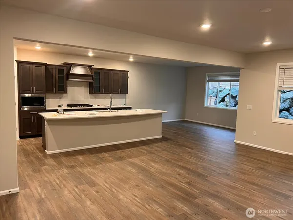 $3,899 | 949 121st Avenue Southeast, Lake Stevens, WA 98258