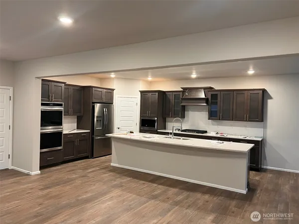 $3,899 | 949 121st Avenue Southeast, Lake Stevens, WA 98258