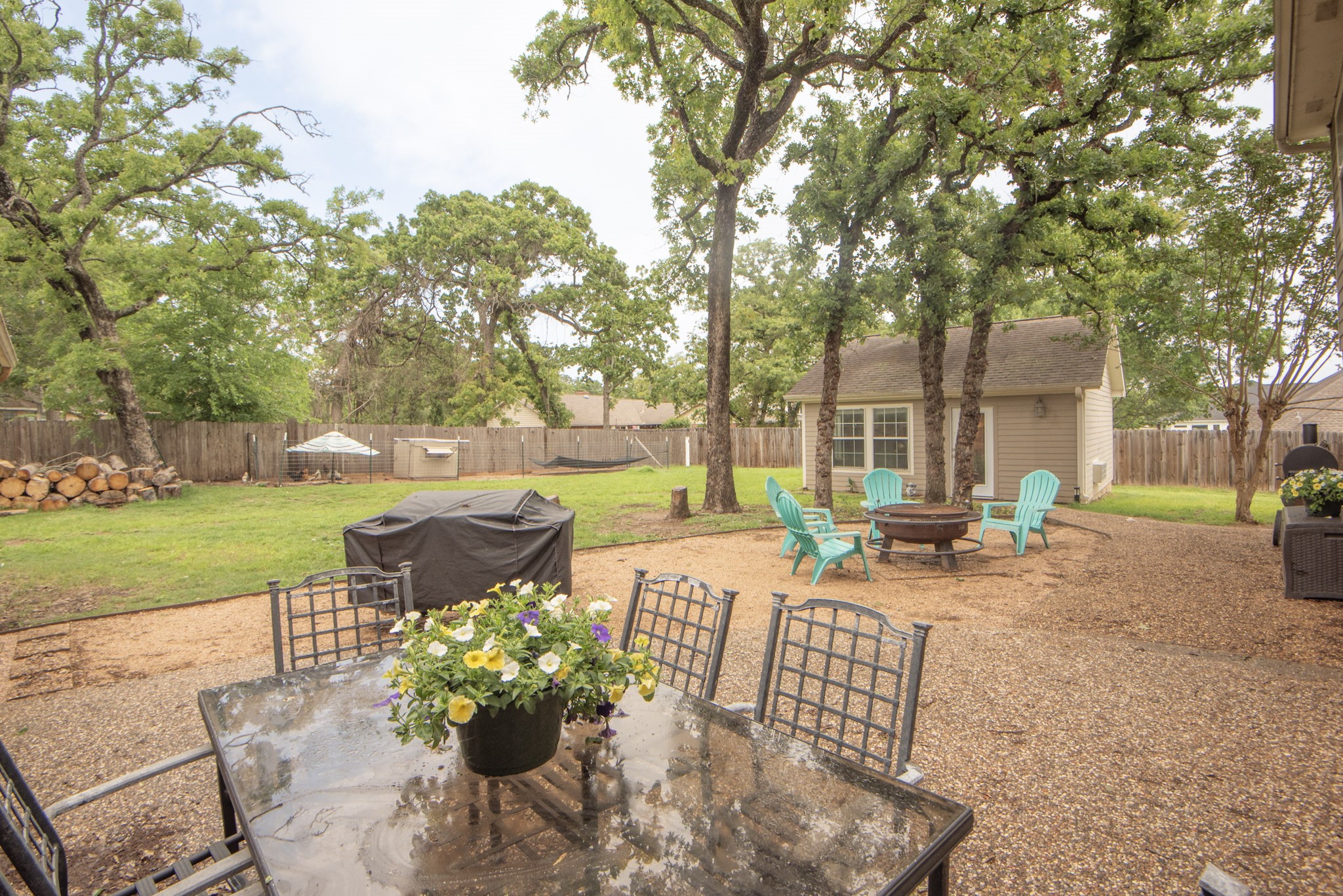 3000 Shadow Lawn Street Brenham, TX 77833 - Photo 26 of 31 Rear yard