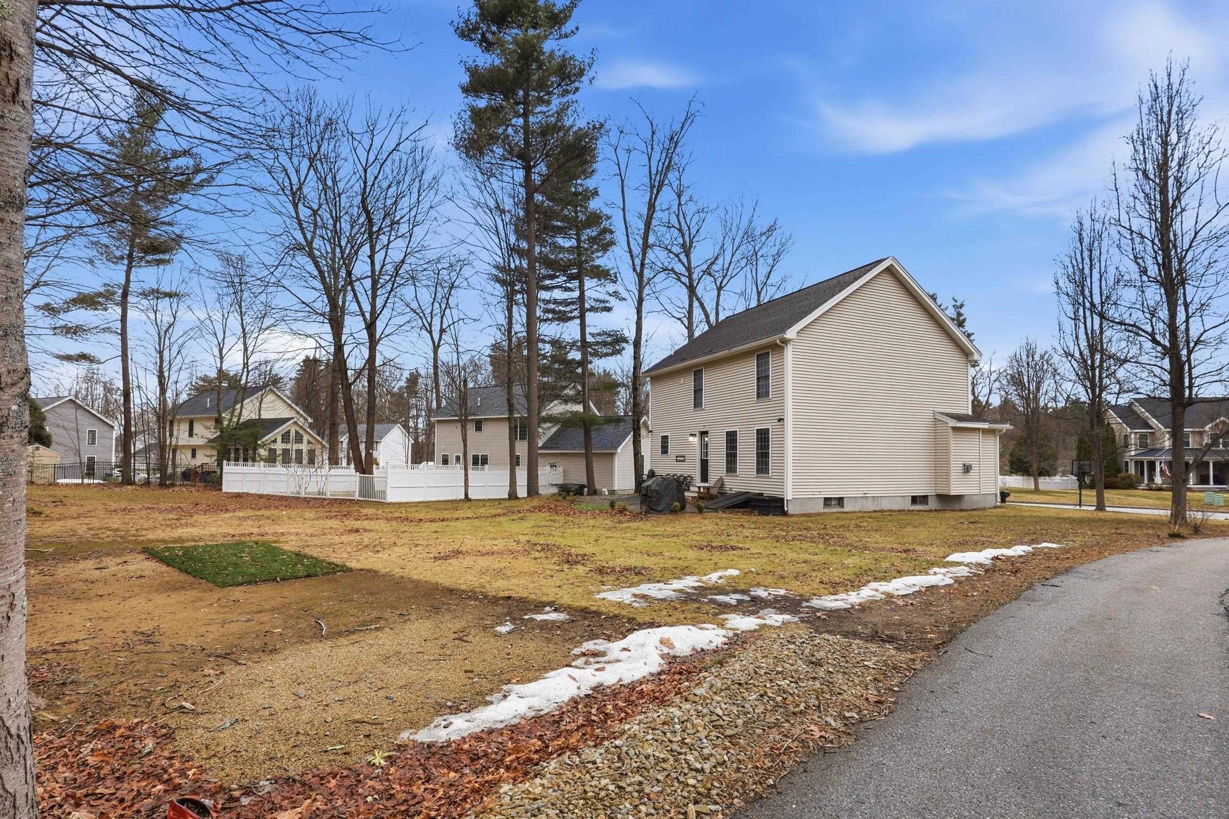62 Hampton Street Concord, NH 03301 - Photo 38 of 44