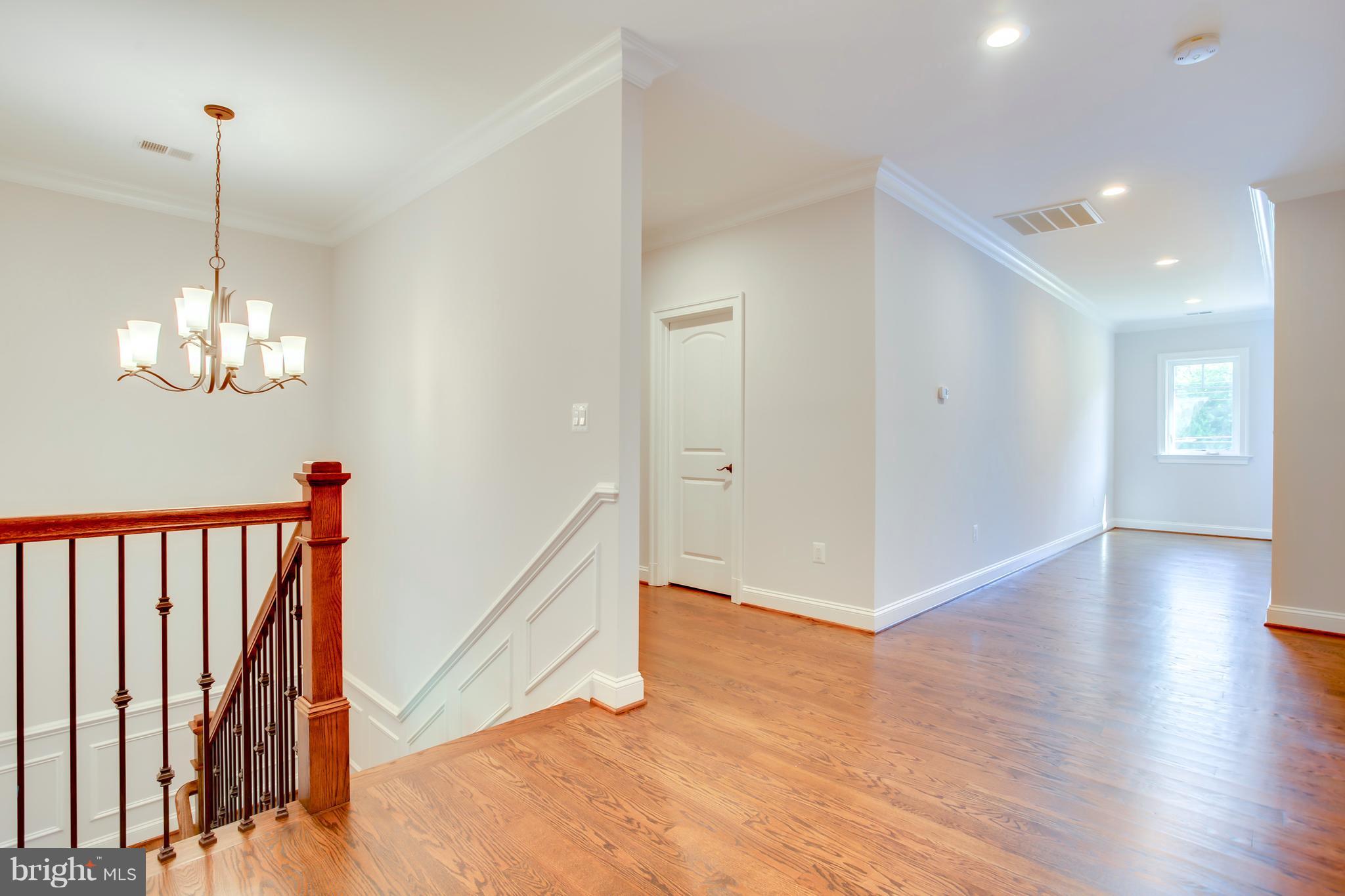 1928 Griffith Road Falls Church, VA 22043 - Photo 14 of 30 Upper level