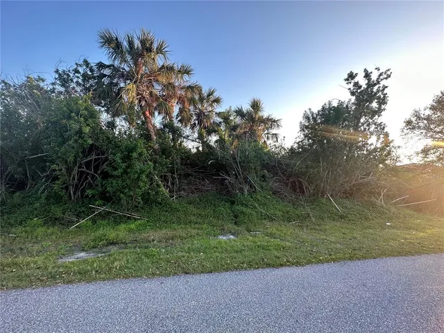 $23,900 | 919 Webster Avenue Northwest, Port Charlotte, FL 33948