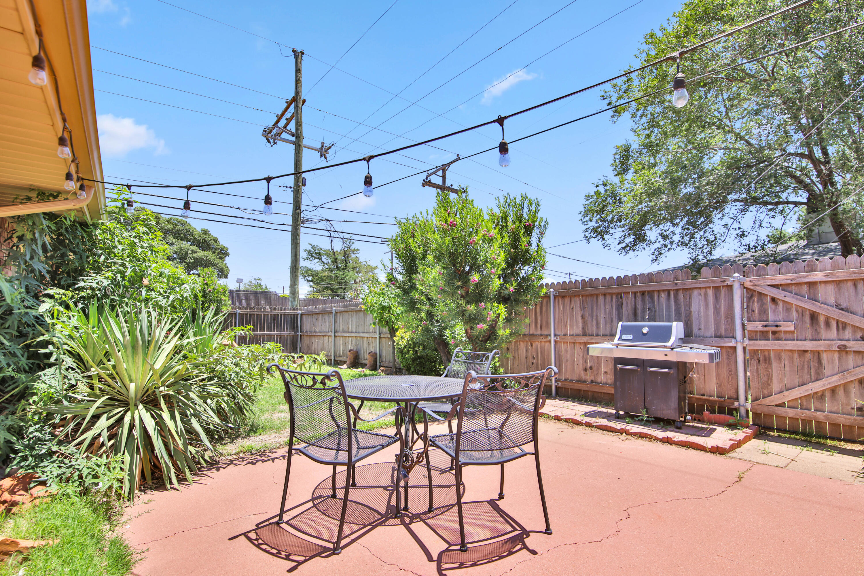4401 28th Street Lubbock, TX 79410 - Photo 35 of 38 IMG_9893