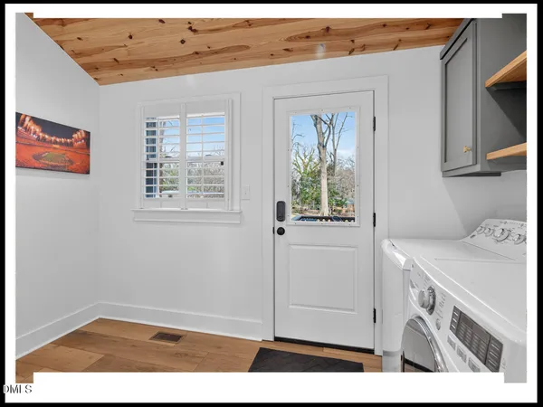 a view of utility room with washer and dryer