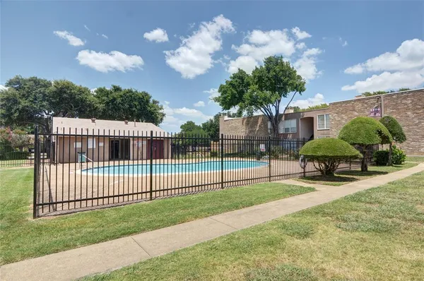 $105,000 | 5514 Boca Raton Boulevard, Unit 438, Fort Worth, TX 76112