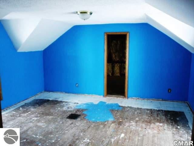 8409 East St Charles Road Ithaca, MI 48847 - Photo 9 of 10 1766876-8.JPG