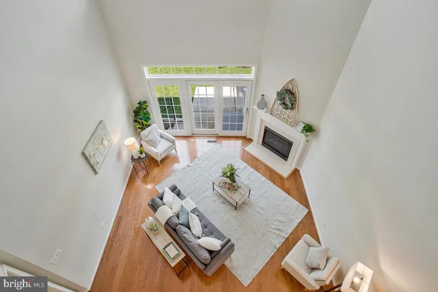 $670,000 | 8861 Shining Oceans Way, Unit 27, Columbia, MD 21045