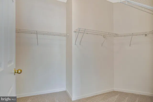 $670,000 | 8861 Shining Oceans Way, Unit 27, Columbia, MD 21045