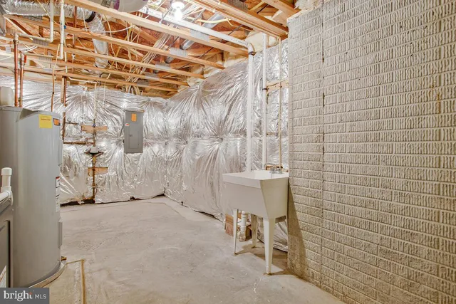 $670,000 | 8861 Shining Oceans Way, Unit 27, Columbia, MD 21045