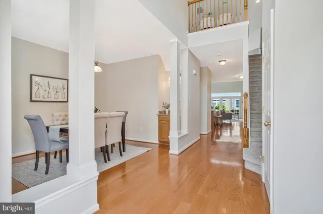 $670,000 | 8861 Shining Oceans Way, Unit 27, Columbia, MD 21045