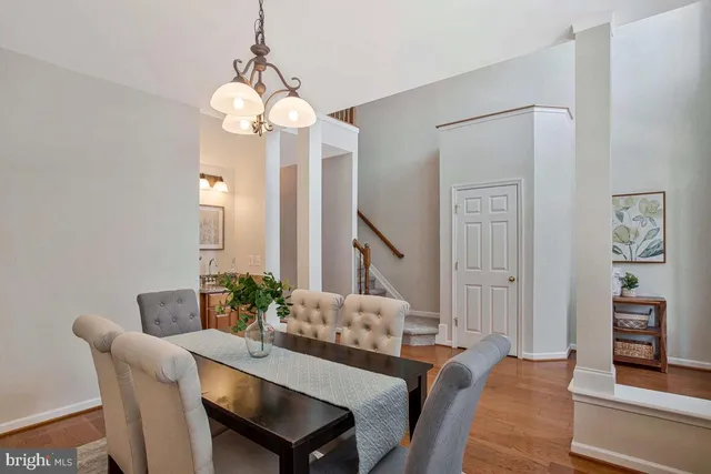 $670,000 | 8861 Shining Oceans Way, Unit 27, Columbia, MD 21045