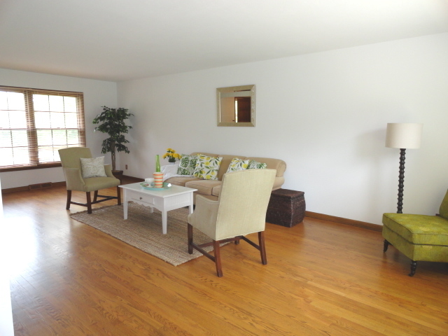 6N200 Woodland Road St. Charles, IL 60175 - Photo 9 of 28
