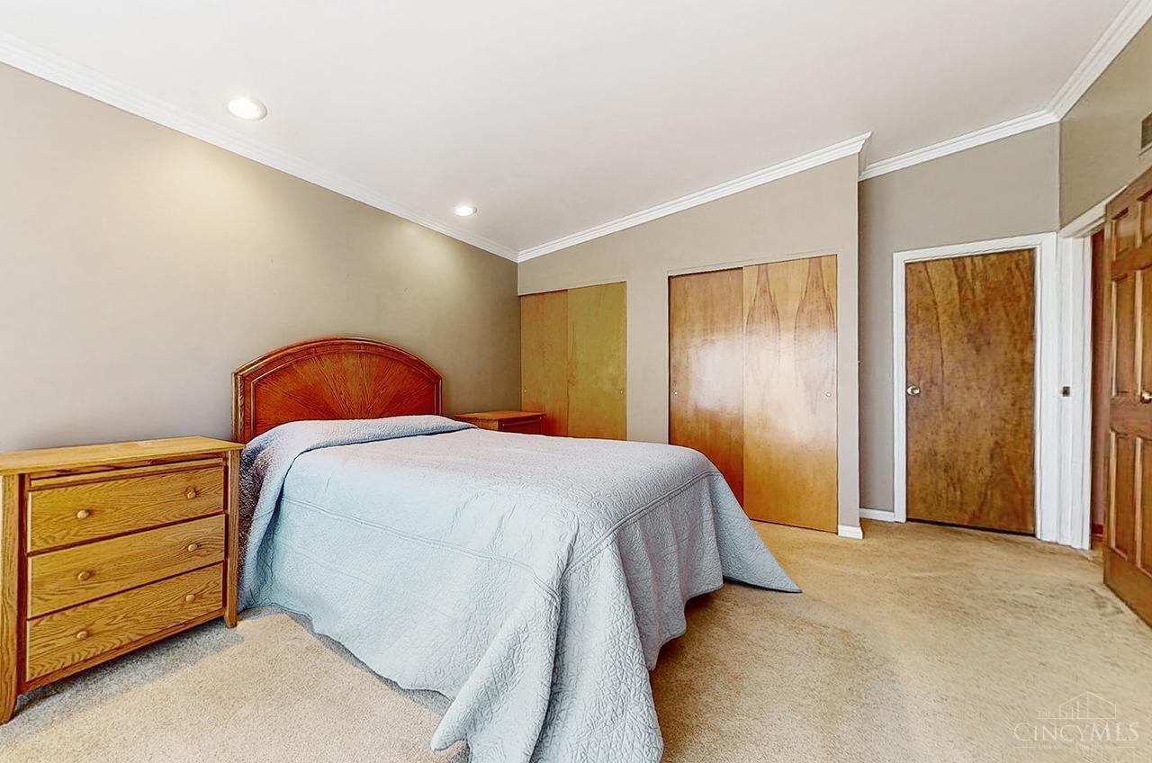 4259 Hanley Road Cincinnati, OH 45247 - Photo 9 of 33 Gallery Image 9