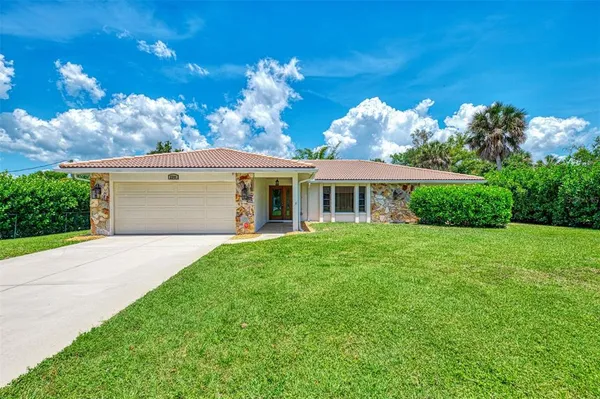 $3,800 | 2340 Palmetto Street, Nokomis, FL 34275