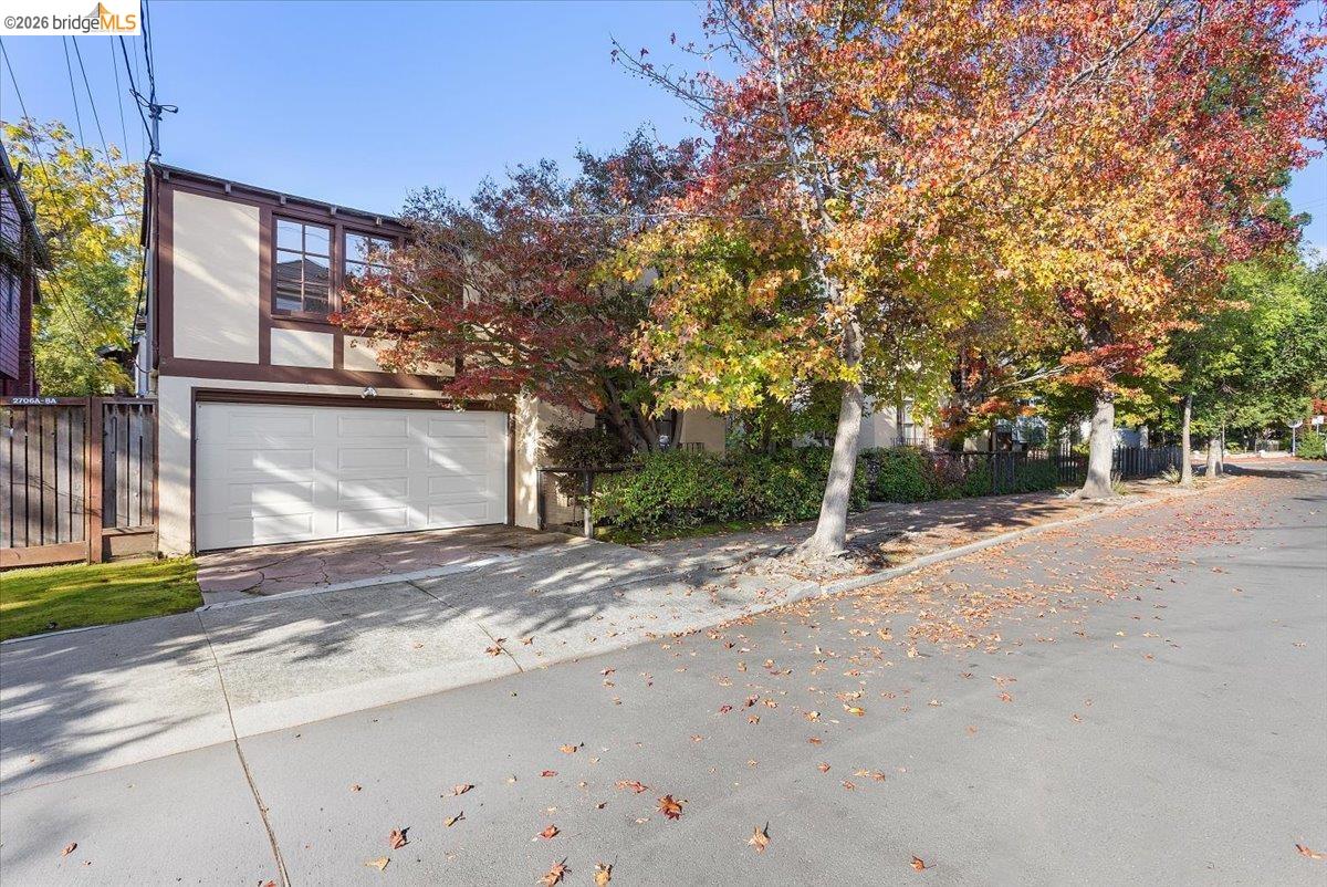 2702 Dana Street Berkeley, CA 94705 - Photo 3 of 37 a view of a house with a street