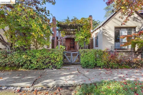 $2,395,000 | 2702 Dana Street, Berkeley, CA 94705