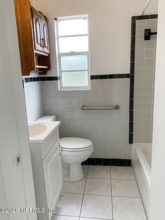 $1,050 | 7042 Camelot Road, Jacksonville, FL 32211