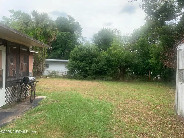 $1,050 | 7042 Camelot Road, Jacksonville, FL 32211