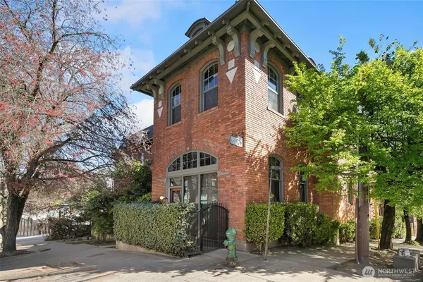 $475,000 | 1406 Harvard Avenue, Unit 16, Seattle, WA 98122