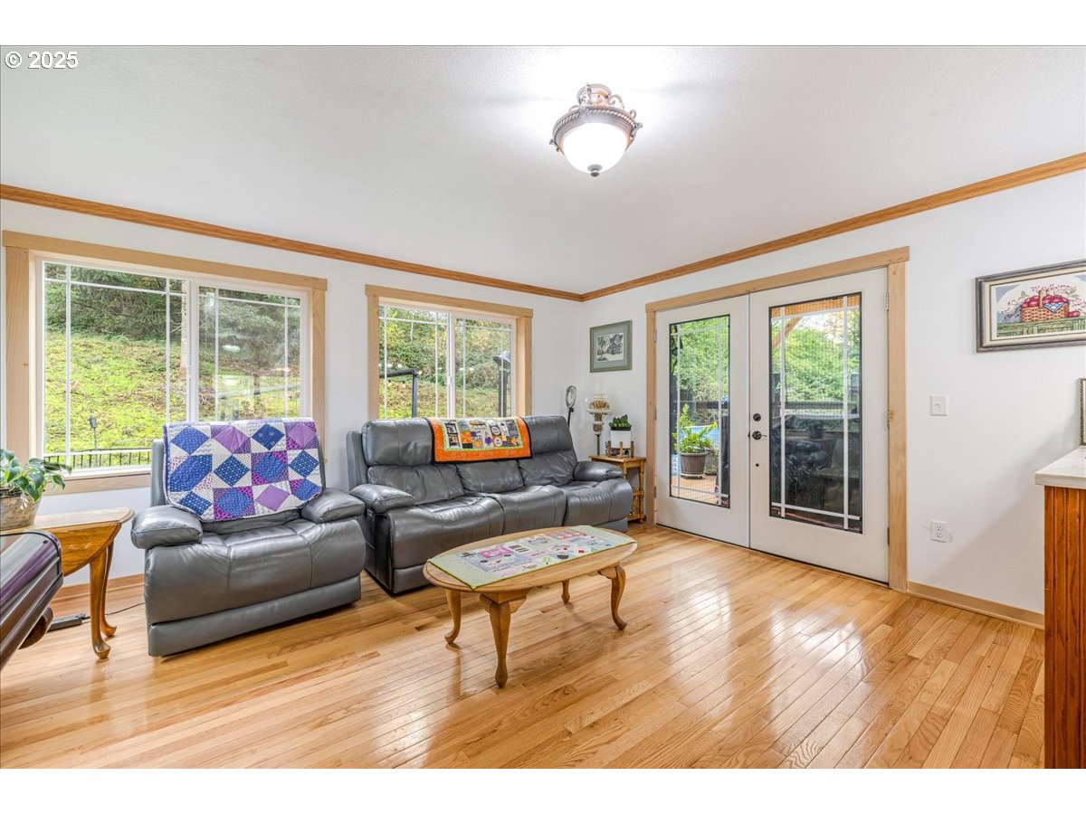 2398 Cole Road South Salem, OR 97306 - Photo 12 of 38