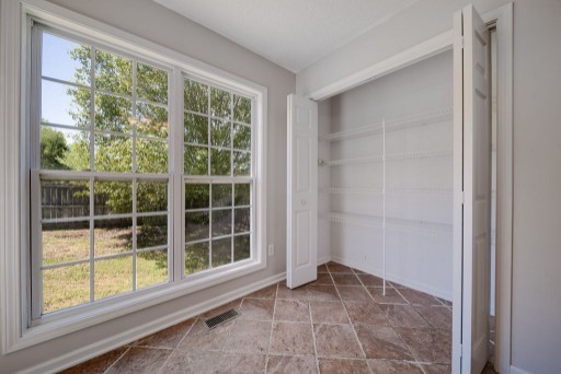 497 Berry Circle Springfield, TN 37172 - Photo 9 of 22 Gallery Image 9