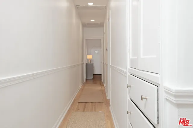 $6,995 | 951 North Martel Avenue, Los Angeles, CA 90046