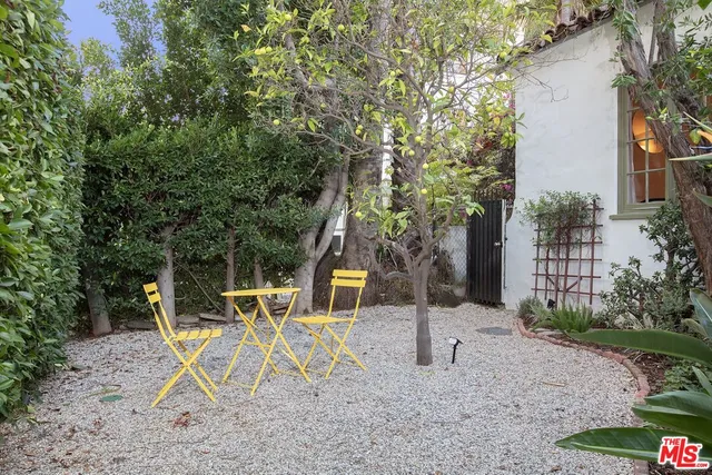 $6,995 | 951 North Martel Avenue, Los Angeles, CA 90046