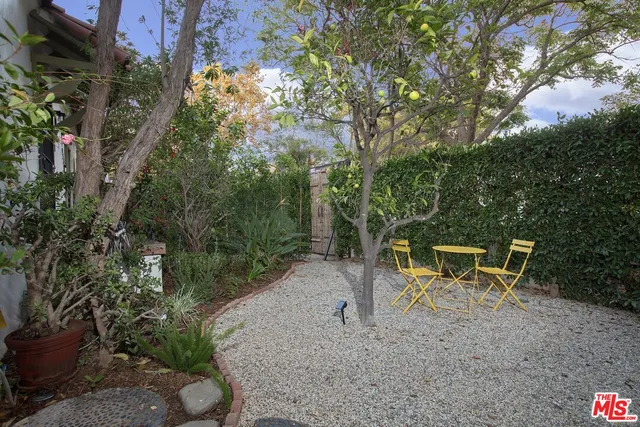 $6,995 | 951 North Martel Avenue, Los Angeles, CA 90046