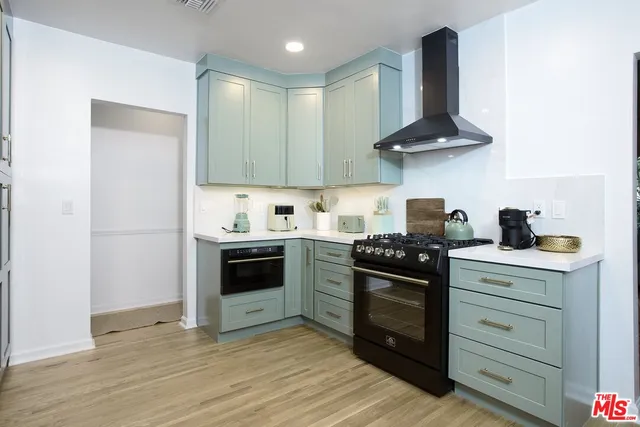 $6,995 | 951 North Martel Avenue, Los Angeles, CA 90046