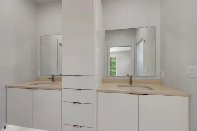 $699,900 | 1780 Bobby Jones Drive, De Pere, WI 54115