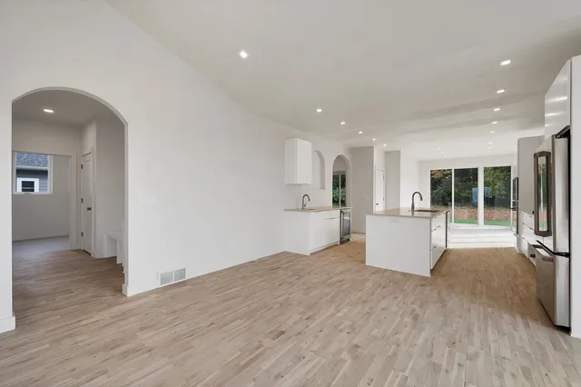 $699,900 | 1780 Bobby Jones Drive, De Pere, WI 54115