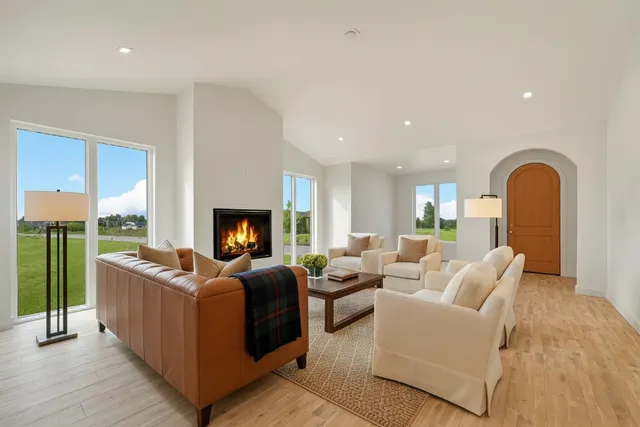 $689,900 | 1780 Bobby Jones Drive, De Pere, WI 54115