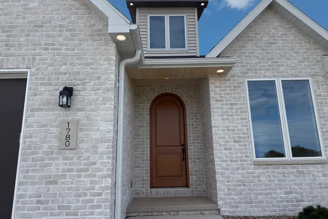 $699,900 | 1780 Bobby Jones Drive, De Pere, WI 54115