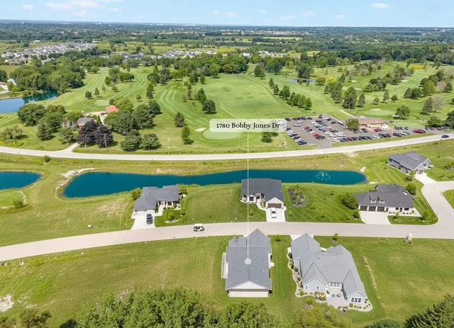 $699,900 | 1780 Bobby Jones Drive, De Pere, WI 54115