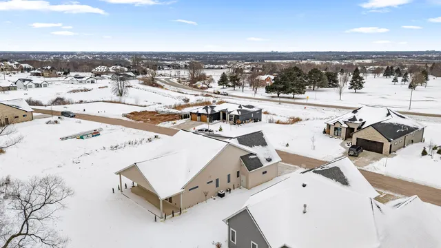 $689,900 | 1780 Bobby Jones Drive, De Pere, WI 54115