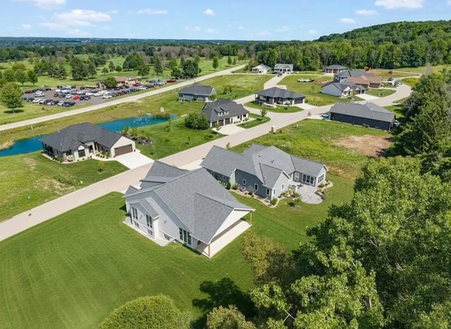 $699,900 | 1780 Bobby Jones Drive, De Pere, WI 54115