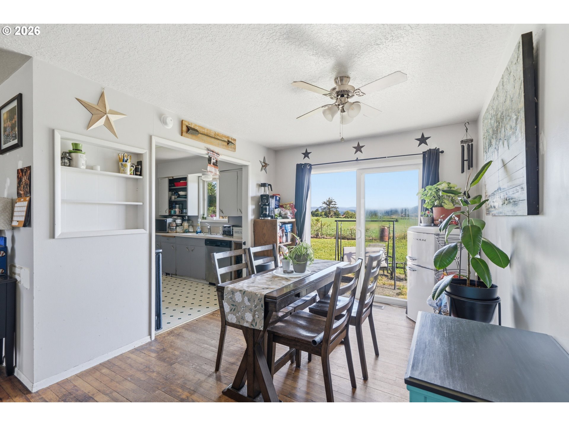 1207 9th Street Tillamook, OR 97141 - Photo 8 of 27