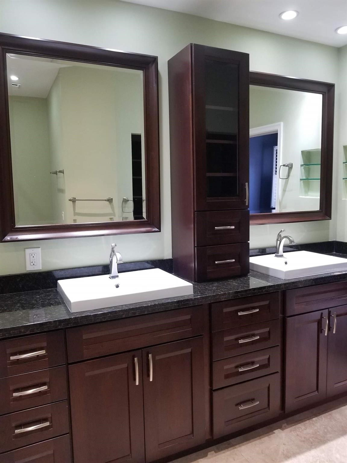 5770 Coach House Circle, Unit F Boca Raton, FL 33486 - Photo 19 of 21 Master Bathroom