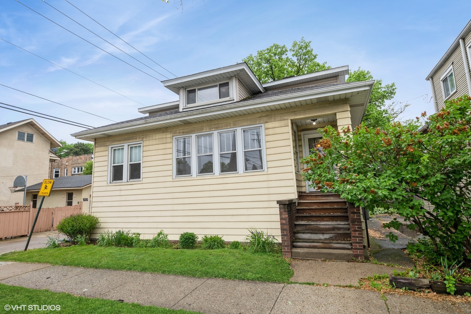435 Jackson Boulevard Forest Park, IL 60130 - Photo 2 of 19 a front view of a house with a yard