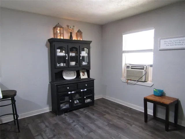 $220,000 | 101 North Meadowbrook Drive, Overton, TX 75684