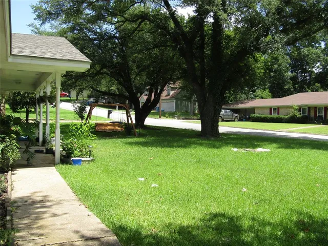 $220,000 | 101 North Meadowbrook Drive, Overton, TX 75684
